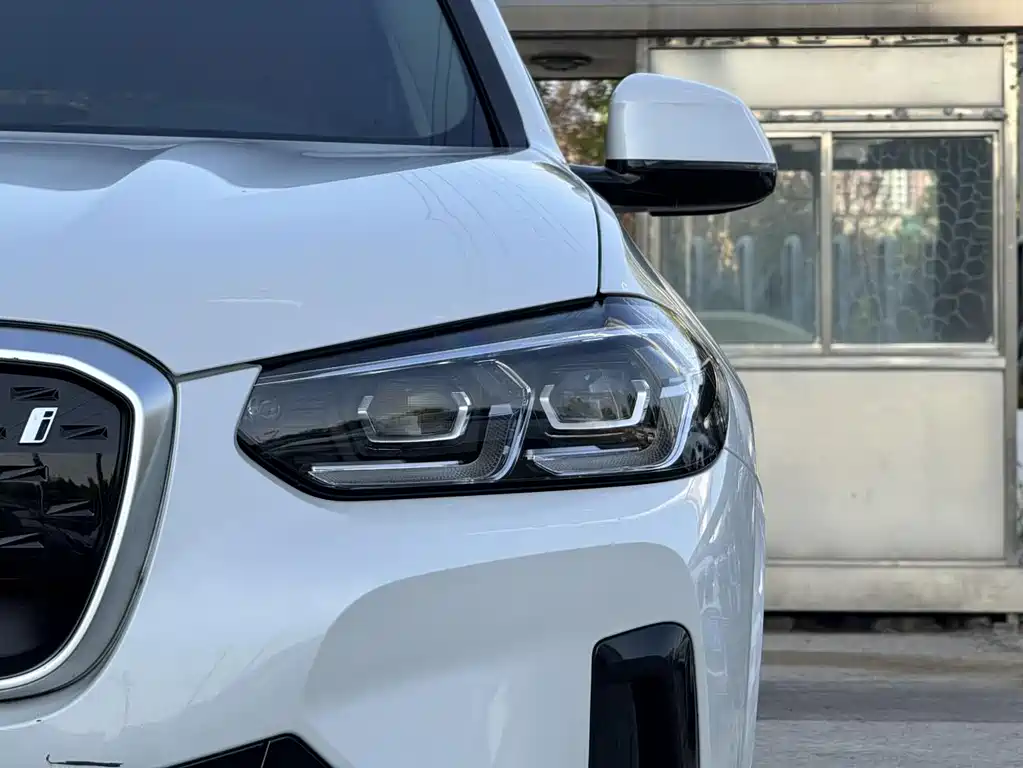 BMW BMW iX3 2024 Leading Edition 2025 - thumbnail 5