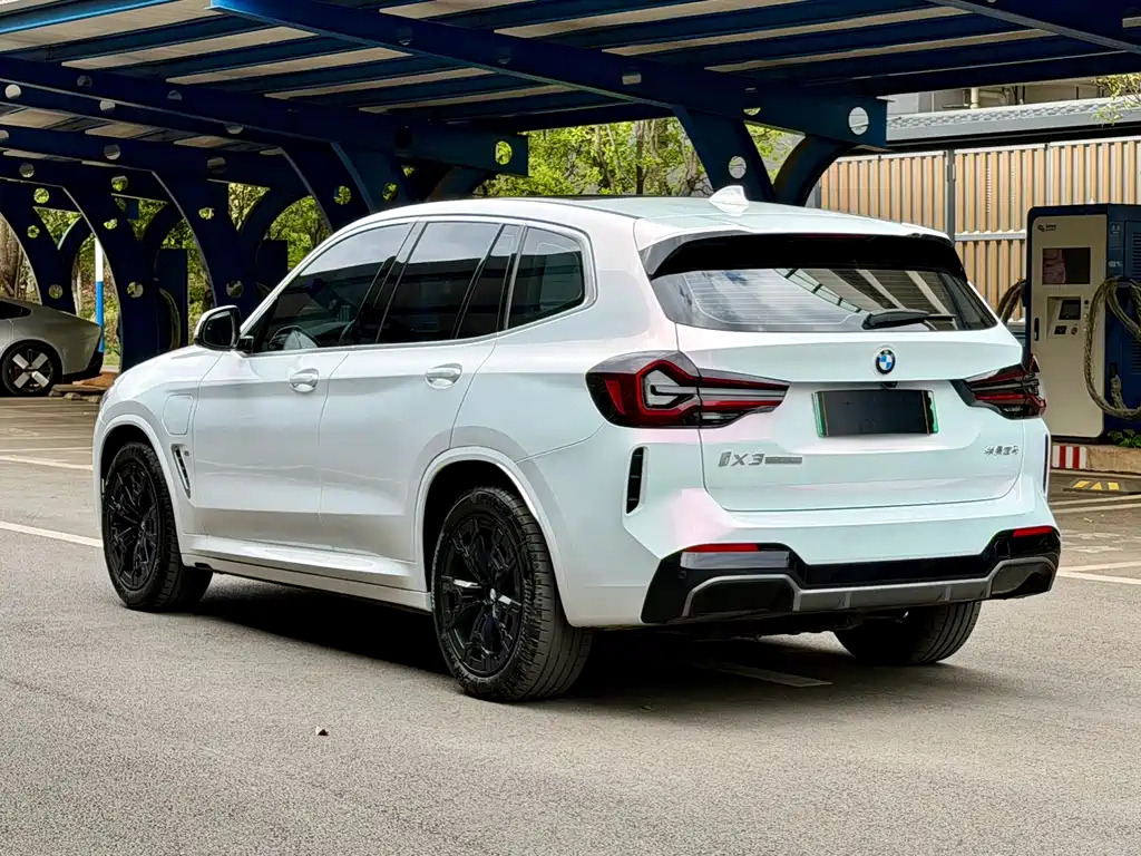 BMW BMW iX3 2024 Leading Edition 2025 - thumbnail 6