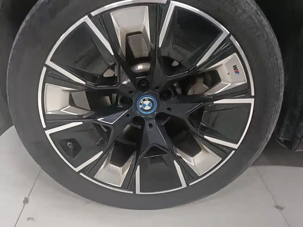 BMW BMW iX3 2024 Creative Leadership Edition 2024 - thumbnail 4