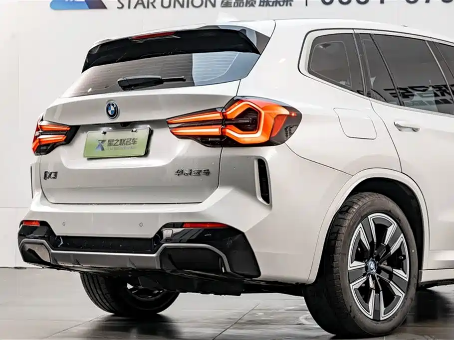 BMW BMW iX3 2024 Leading Edition 2025 - thumbnail 8