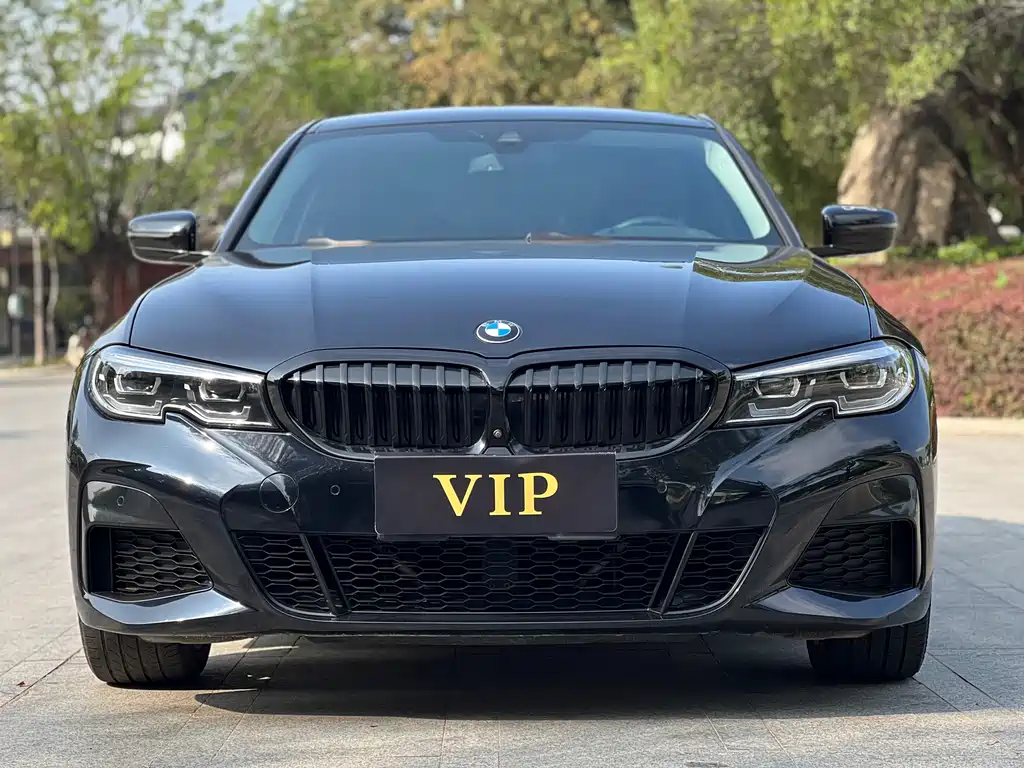 BMW BMW 3 Series 2021 330i M Sport Shadow Night Package 2021 - thumbnail 2