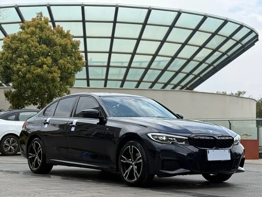 BMW BMW 3 Series 2021 325i M Sport Package 2021 - thumbnail 3