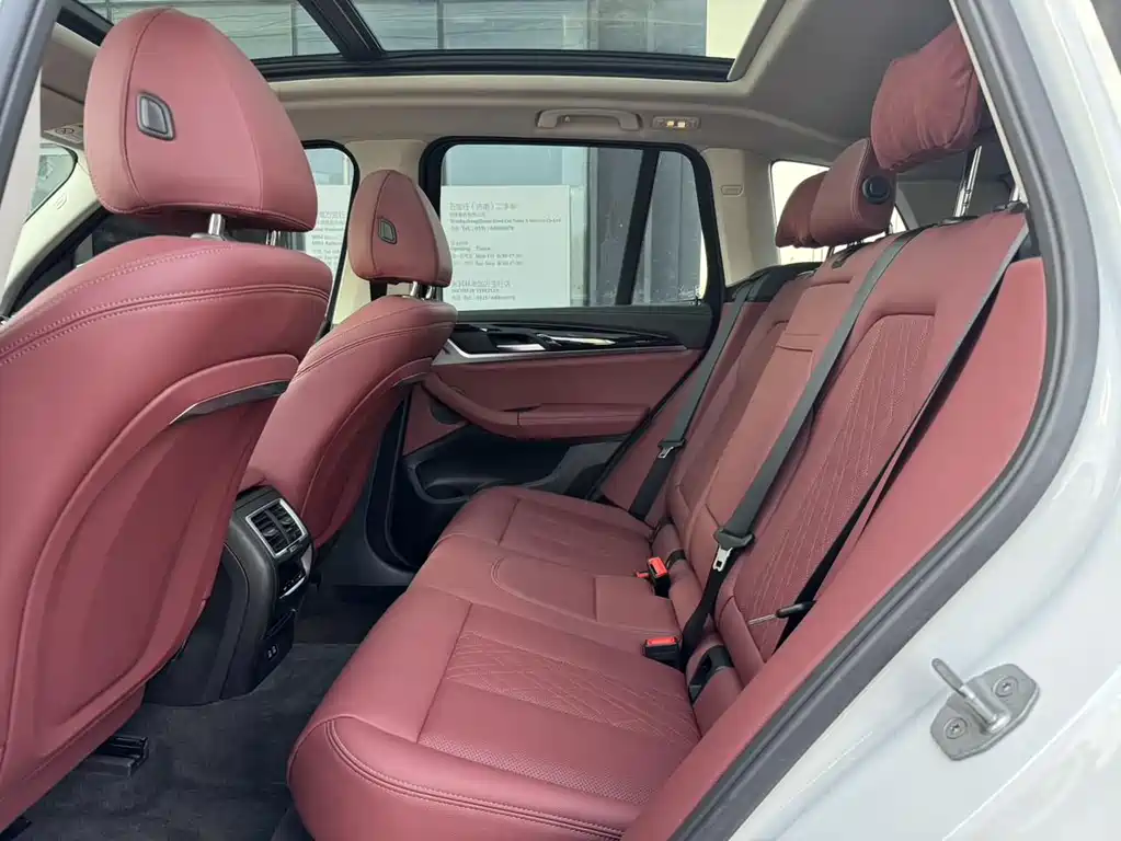BMW BMW iX3 2024 Leading Edition 2025 - thumbnail 9