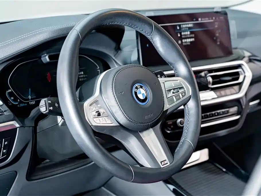 BMW BMW iX3 2024 Leading Edition 2025 - thumbnail 11