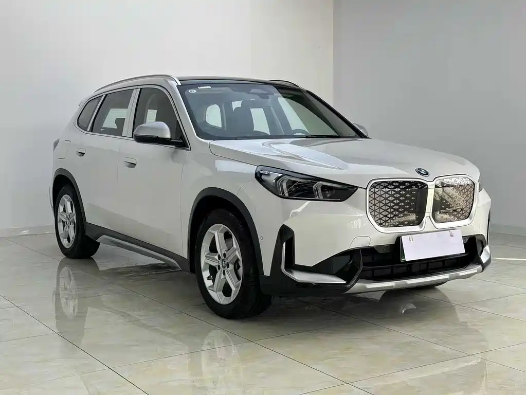BMW BMW iX1 2025 eDrive25L X Design Package 2025 - thumbnail 3