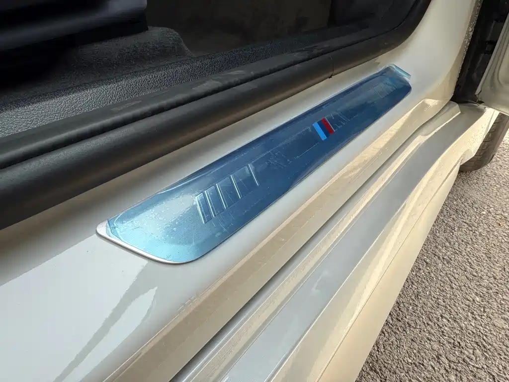 BMW BMW iX1 2025 eDrive25L M Sport Package 2026 - thumbnail 7