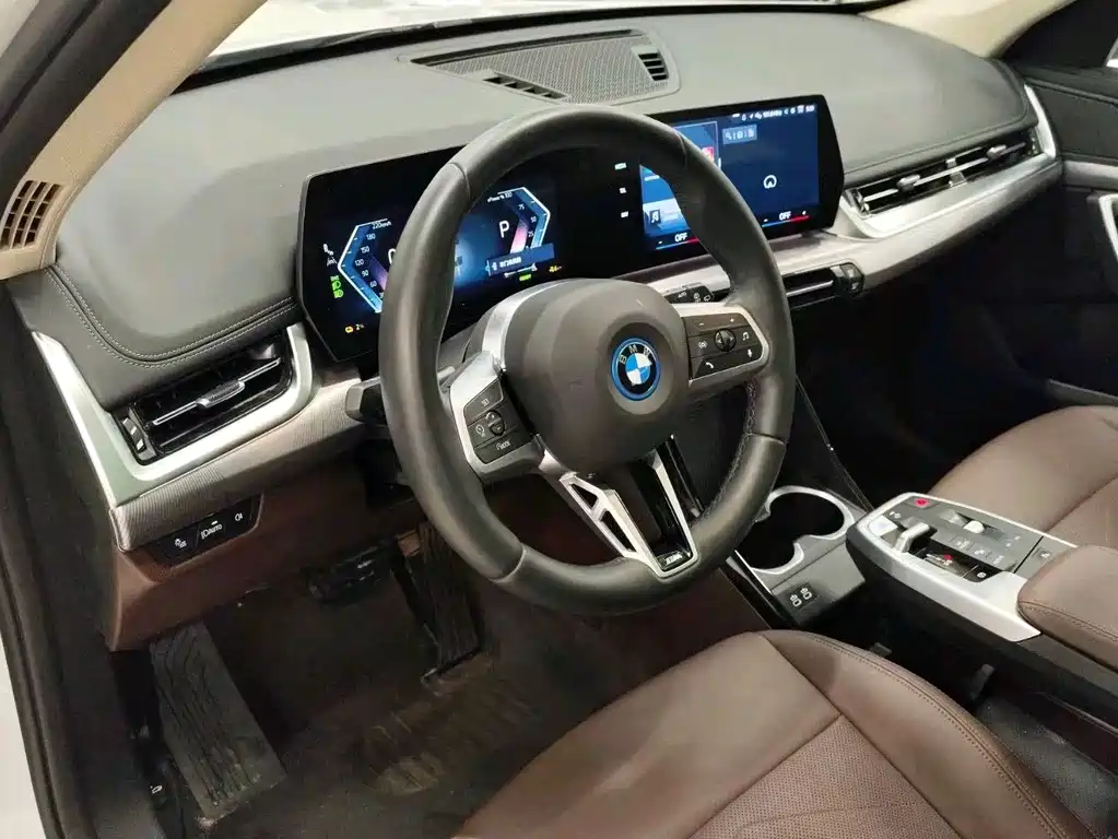 BMW BMW iX1 2025 eDrive25L M Sport Package 2025 - thumbnail 7