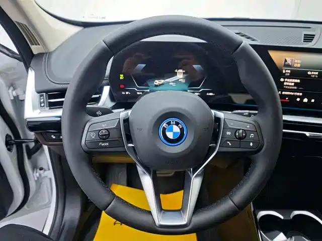 BMW BMW iX1 2025 eDrive25L X Design Package 2026 - thumbnail 8