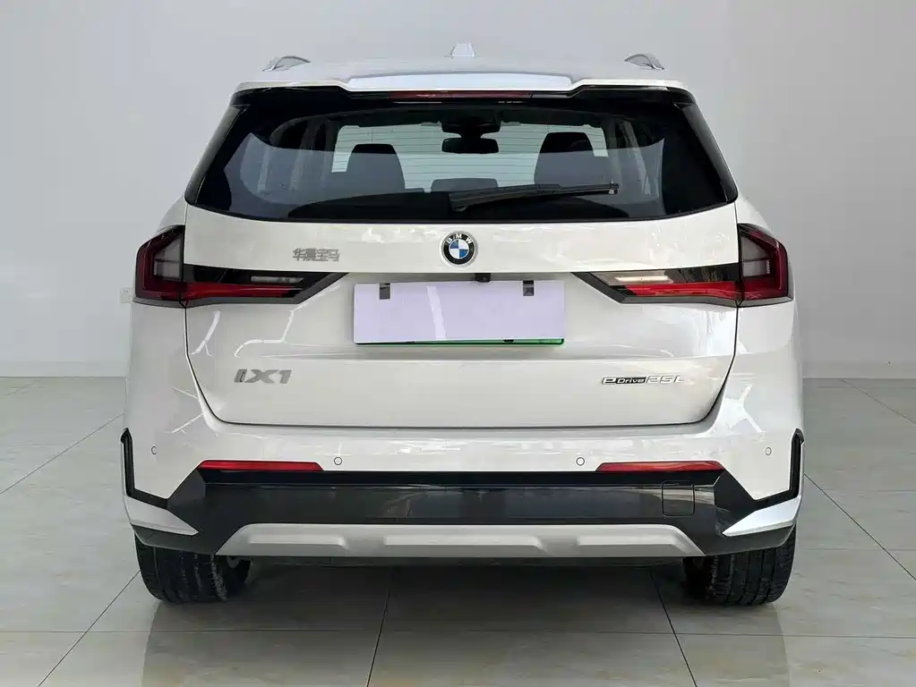 BMW BMW iX1 2025 eDrive25L X Design Package 2025 - thumbnail 8