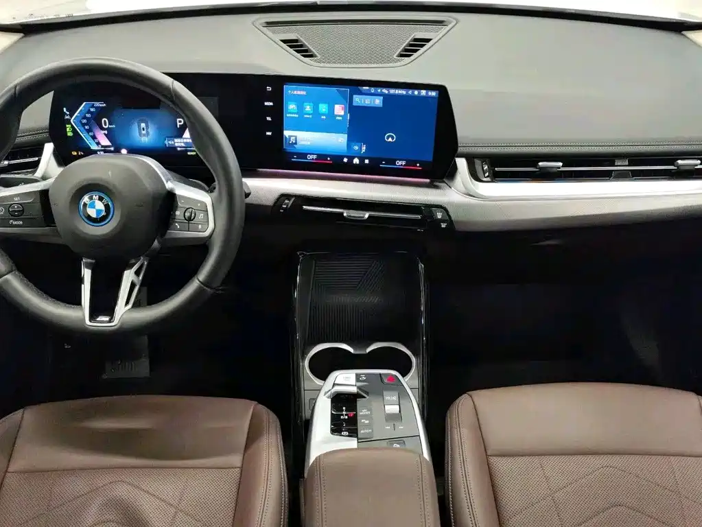 BMW BMW iX1 2025 eDrive25L M Sport Package 2025 - thumbnail 8