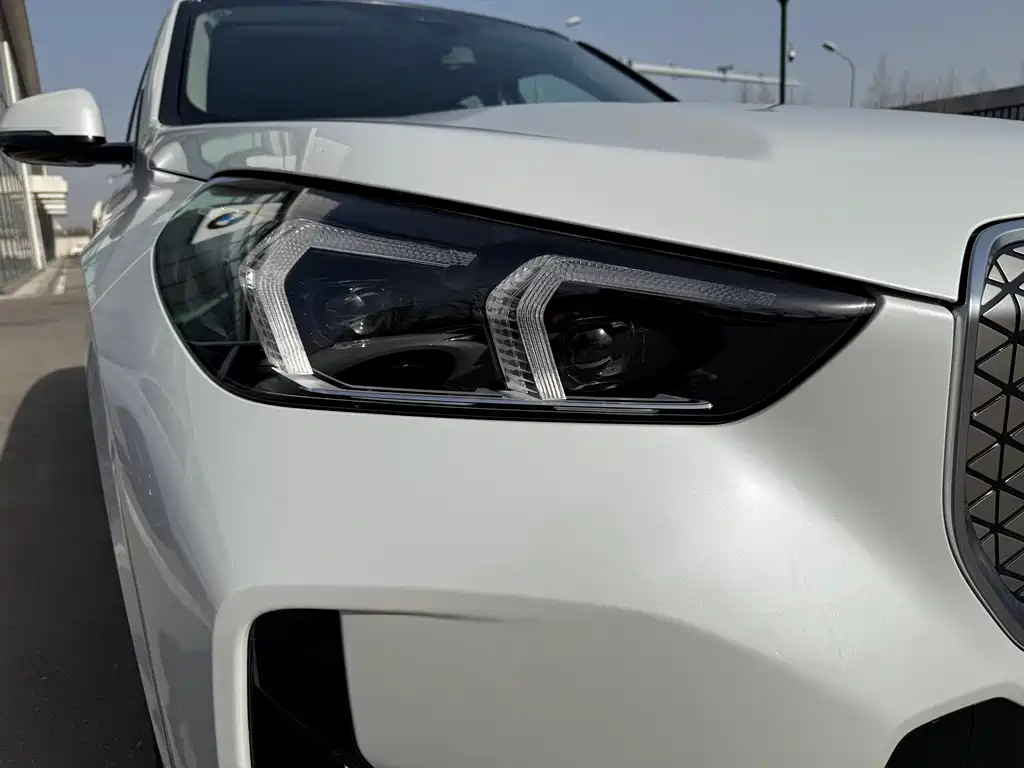 BMW BMW iX1 2025 eDrive25L M Sport Package 2026 - thumbnail 10