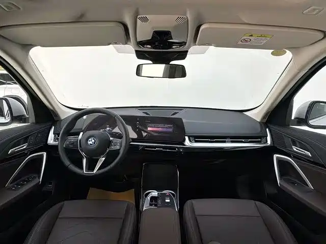 BMW BMW iX1 2025 eDrive25L X Design Package 2025 - thumbnail 10