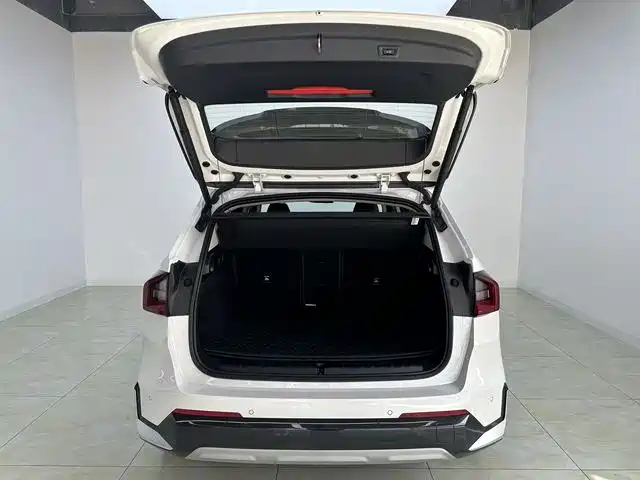 BMW BMW iX1 2025 eDrive25L X Design Package 2025 - thumbnail 13