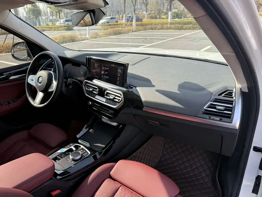 BMW BMW iX3 2024 Leading Edition 2025 - thumbnail 17