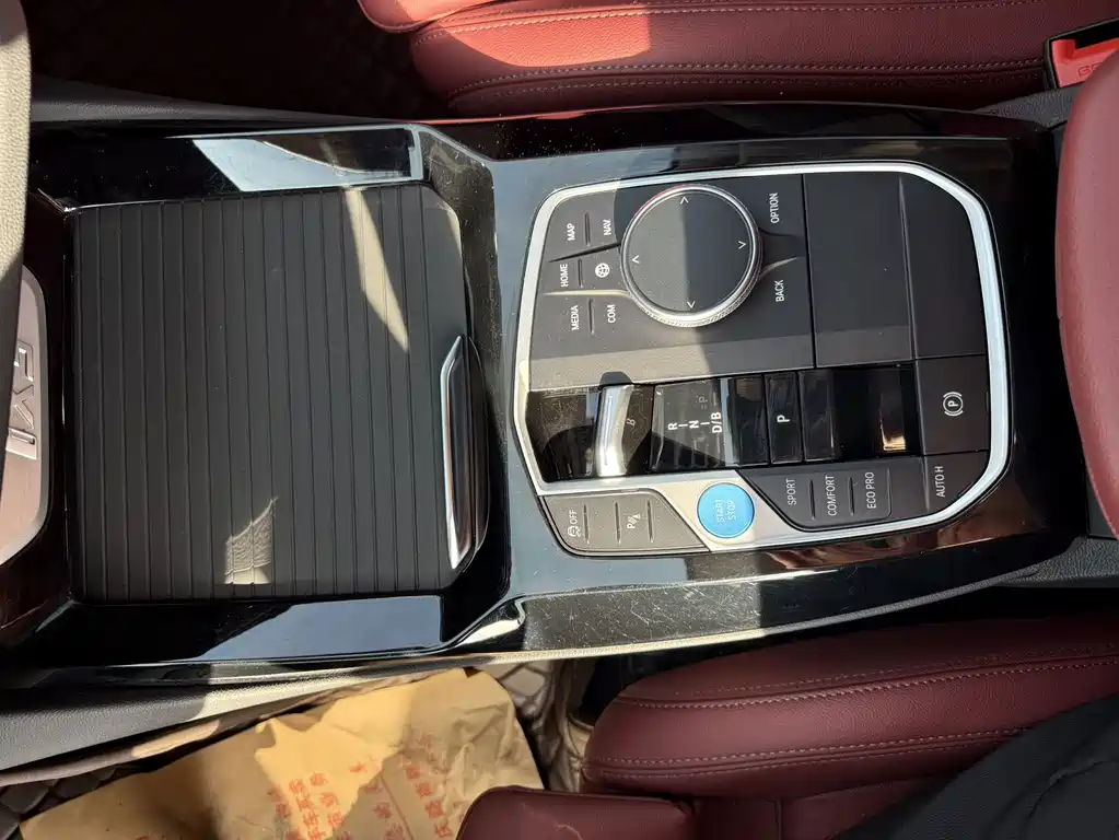 BMW BMW iX3 2024 Leading Edition 2025 - thumbnail 19