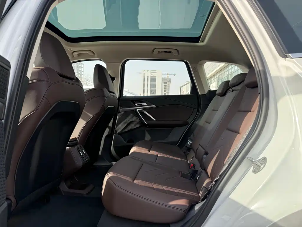 BMW BMW iX1 2025 eDrive25L M Sport Package 2026 - thumbnail 19