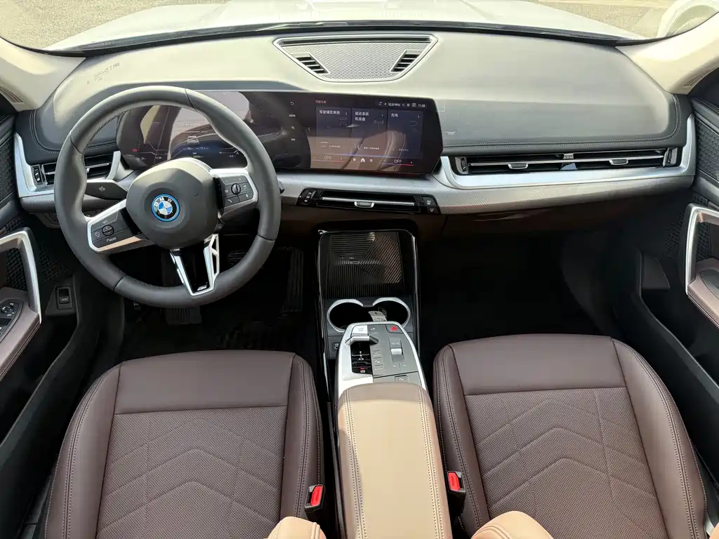 BMW BMW iX1 2025 eDrive25L M Sport Package 2026 - thumbnail 21