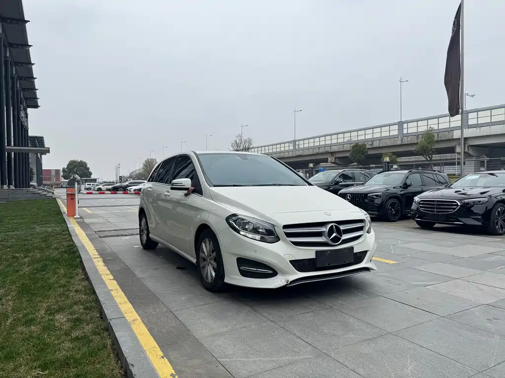 Mercedes-Benz Mercedes-Benz B-Class 2016 B 180 2016 - thumbnail 3