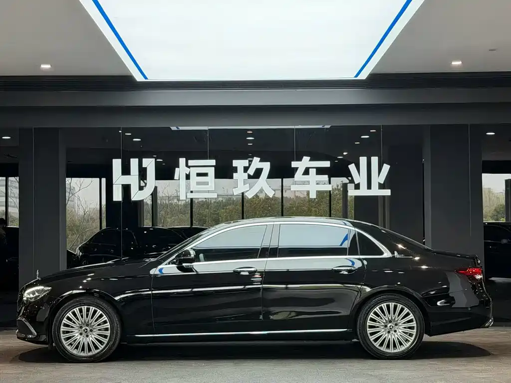 Mercedes-Benz Mercedes-Benz E-Class 2021 E 300 L Fashion Edition 2021 - thumbnail 3