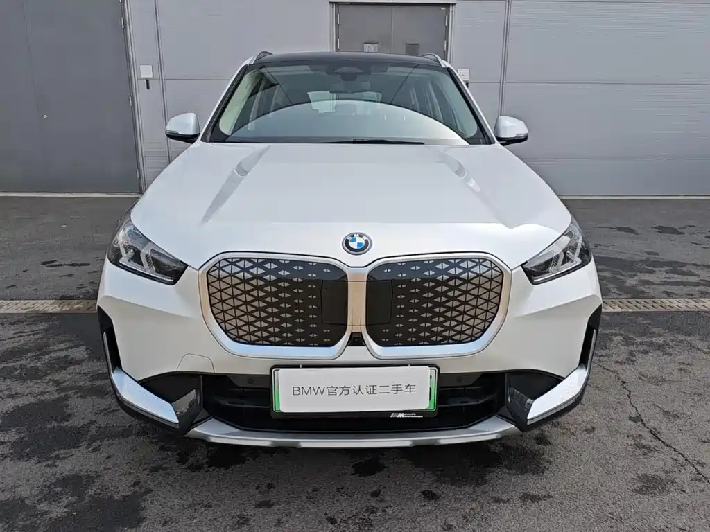 BMW BMW iX1 2025 eDrive25L X Design Package 2025 - thumbnail 2