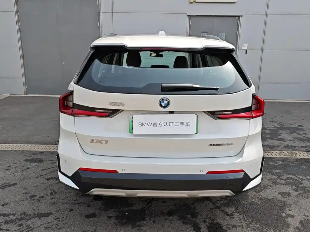 BMW BMW iX1 2025 eDrive25L X Design Package 2025 - thumbnail 3