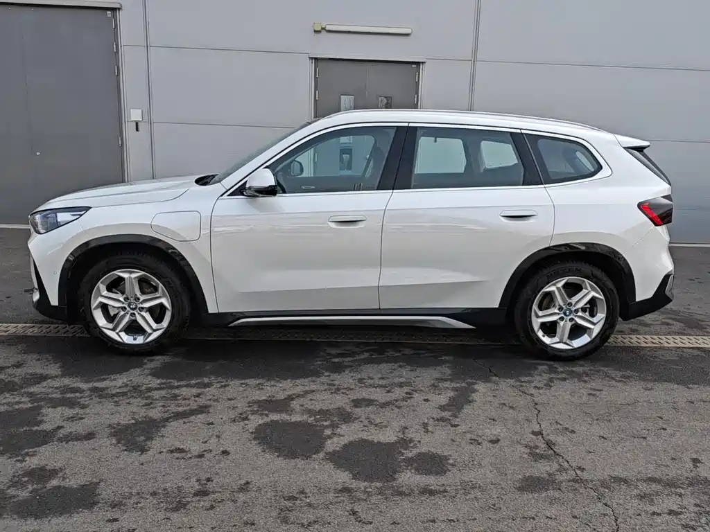 BMW BMW iX1 2025 eDrive25L X Design Package 2025 - thumbnail 5