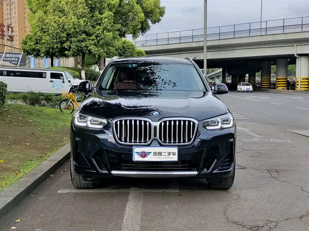 BMW BMW X3 2022 xDrive25i M Sport Package 2022 - thumbnail 2