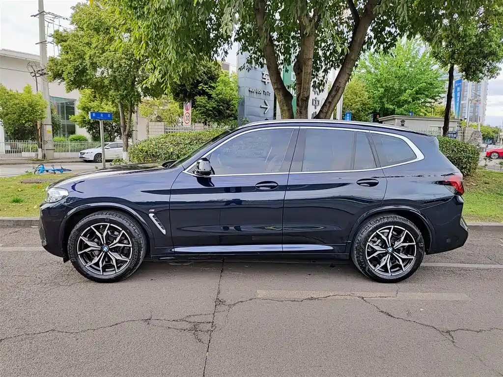 BMW BMW X3 2022 xDrive25i M Sport Package 2022 - thumbnail 3
