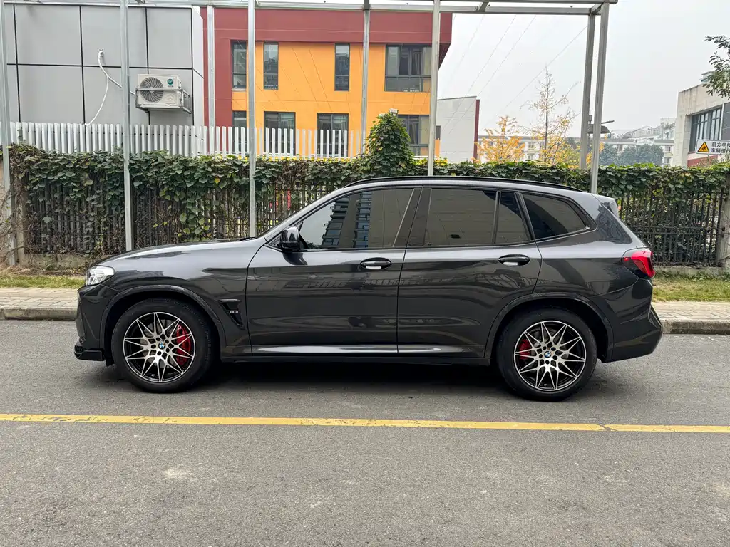 BMW BMW X3 2022 xDrive25i M Sport Package 2022 - thumbnail 6