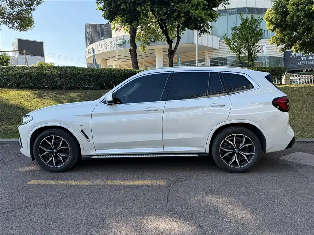 BMW BMW X3 2023 xDrive25i M Sport Package 2024 - thumbnail 3