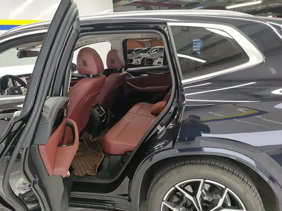 BMW BMW X3 2023 xDrive25i M Sport Package 2024 - thumbnail 11