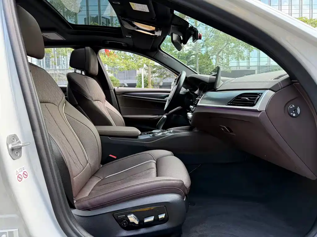 BMW BMW 5 Series New Energy 2021 Model 535Le Pioneer Edition M Sport Package 2021 - thumbnail 18