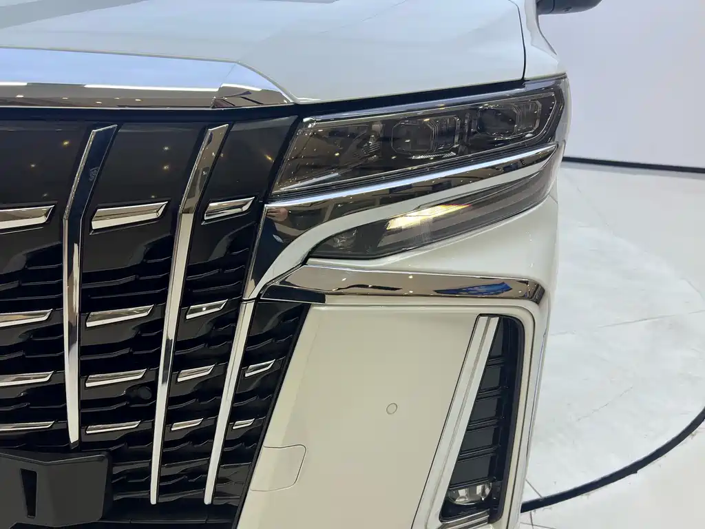 Toyota Alphard 2021 Model Hybrid 2.5L Luxury Version 2021 - thumbnail 7