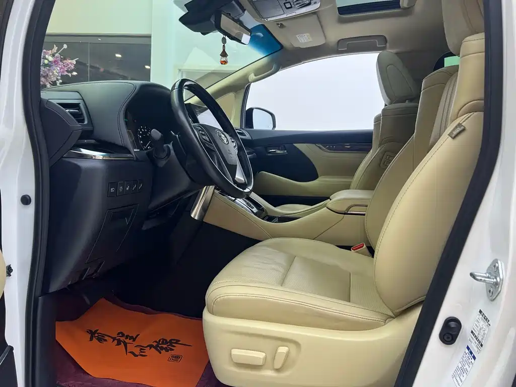 Toyota Alphard 2021 Model Hybrid 2.5L Luxury Version 2021 - thumbnail 11