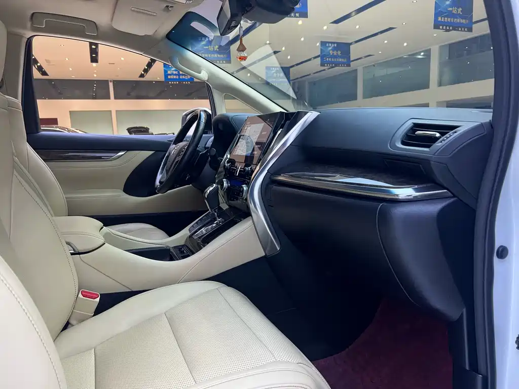 Toyota Alphard 2021 Model Hybrid 2.5L Luxury Version 2021 - thumbnail 16