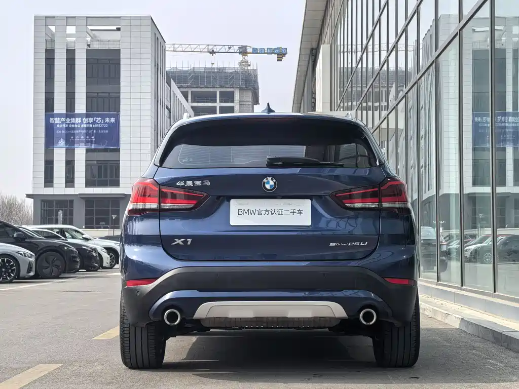 BMW BMW X1 2022 sDrive25Li Leading Edition 2022 - thumbnail 5