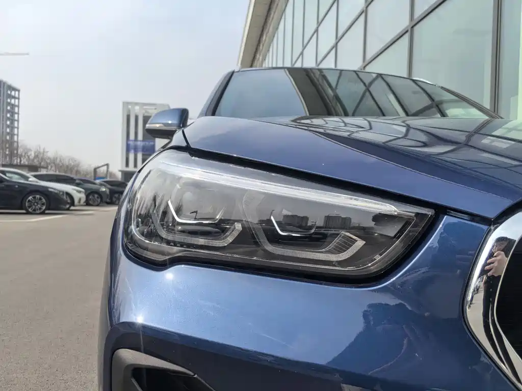 BMW BMW X1 2022 sDrive25Li Leading Edition 2022 - thumbnail 8