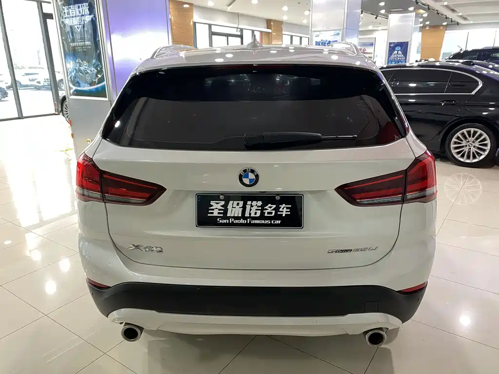BMW BMW X1 2022 sDrive25Li Leading Edition 2022 - thumbnail 5