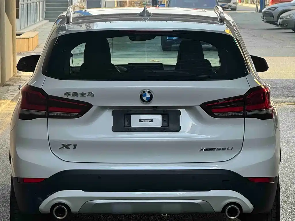 BMW BMW X1 xDrive25Li Premium Model Year 2022 Facelift 2021 - thumbnail 7