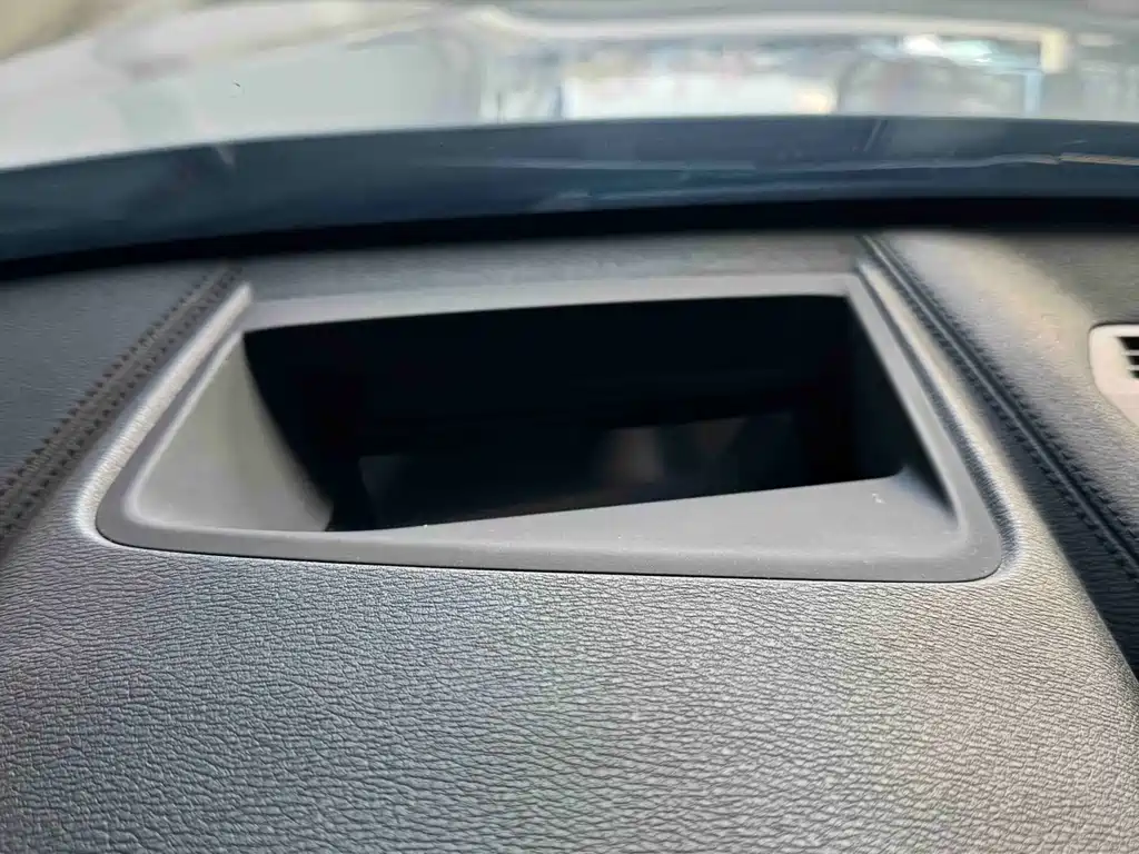 BMW BMW X1 xDrive25Li Premium Model Year 2022 Facelift 2021 - thumbnail 16