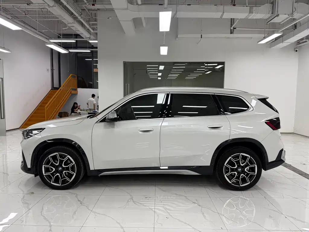 BMW BMW X1 2023 sDrive25Li X Design Package 2024 - thumbnail 3