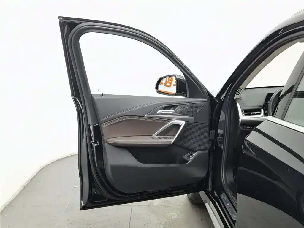 BMW BMW X1 2023 sDrive25Li M Sport Package 2024 - thumbnail 8