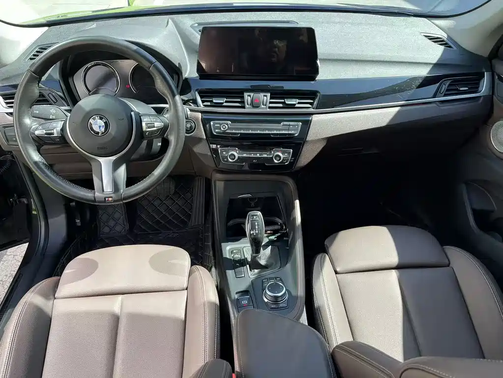 BMW BMW X1 2022 sDrive25Li Leading Edition 2022 - thumbnail 6