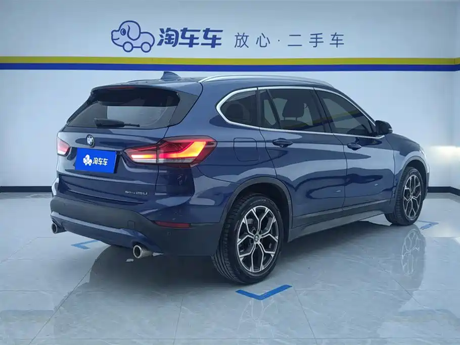 BMW BMW X1 2022 sDrive25Li Leading Edition 2022 - thumbnail 3