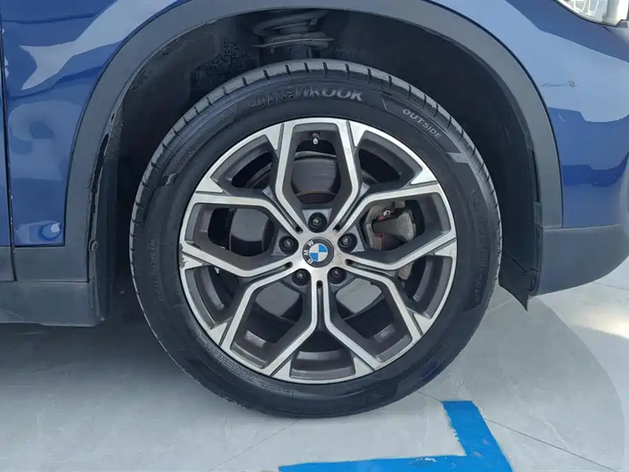BMW BMW X1 2022 sDrive25Li Leading Edition 2022 - thumbnail 6