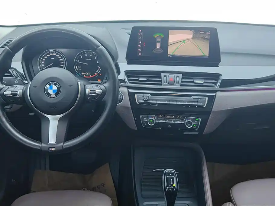 BMW BMW X1 2022 sDrive25Li Leading Edition 2022 - thumbnail 12