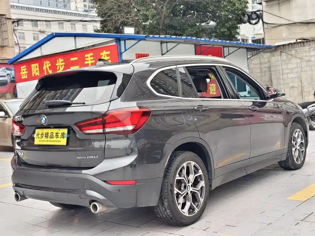 BMW BMW X1 2022 sDrive25Li Leading Edition 2023 - thumbnail 18