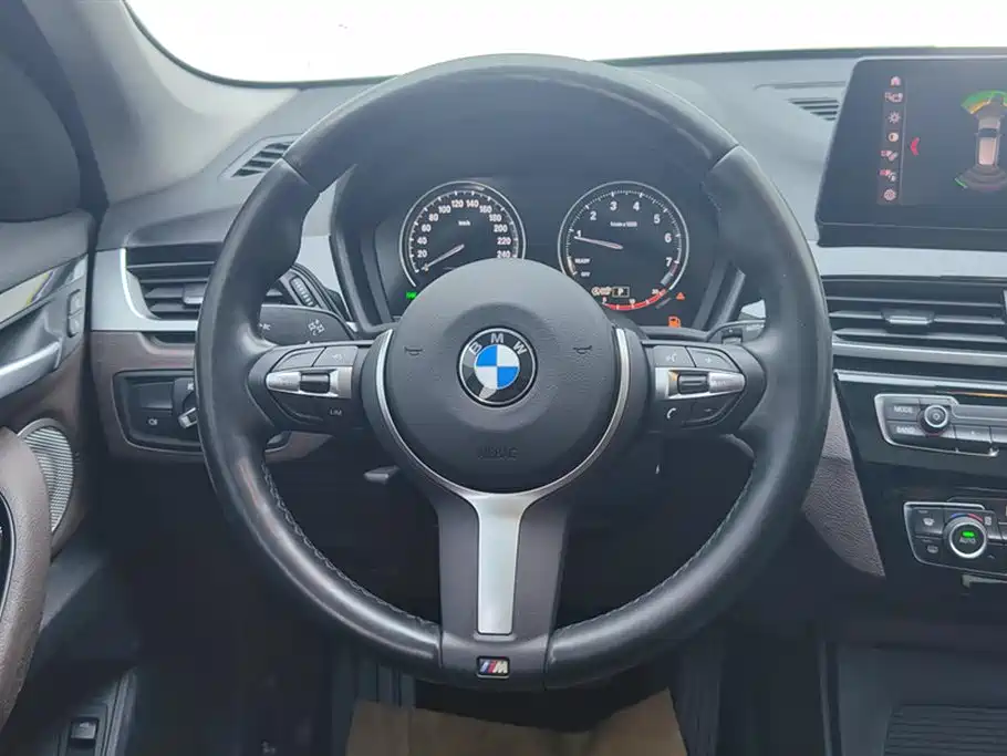 BMW BMW X1 2022 sDrive25Li Leading Edition 2022 - thumbnail 15