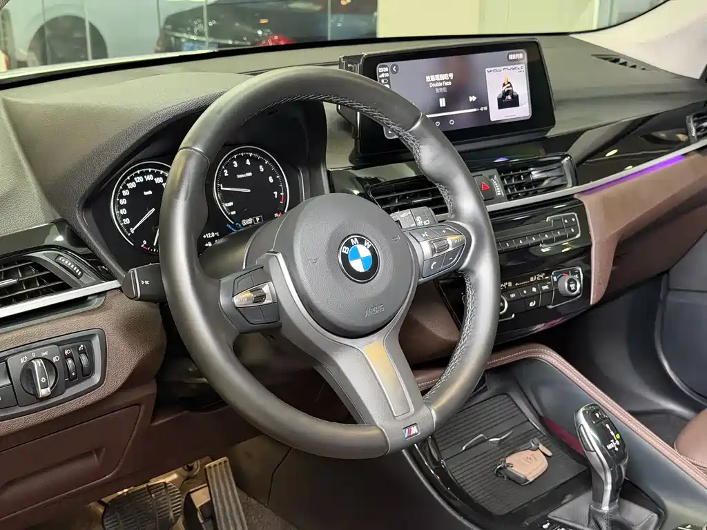 BMW BMW X1 2022 sDrive20Li Premium 2022 - thumbnail 5