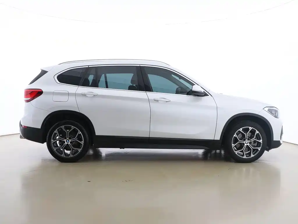 BMW BMW X1 2022 sDrive25Li Leading Edition 2023 - thumbnail 2